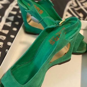 MK Green Suede Slingback Wedge w/ Gold Heel Cutout